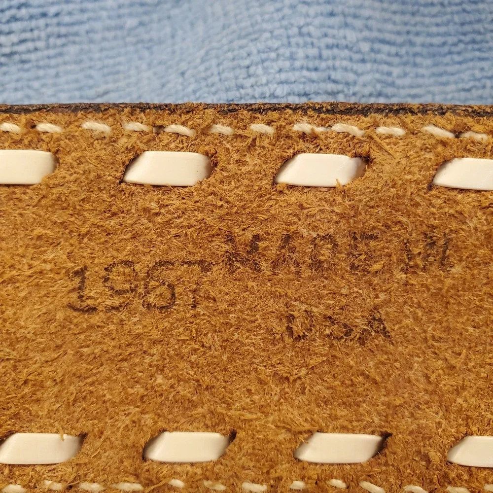 VTG Hand Tooled Leather Belt Mens SZ 40 Buffalo Hunt Topstitch Removeable Buckle